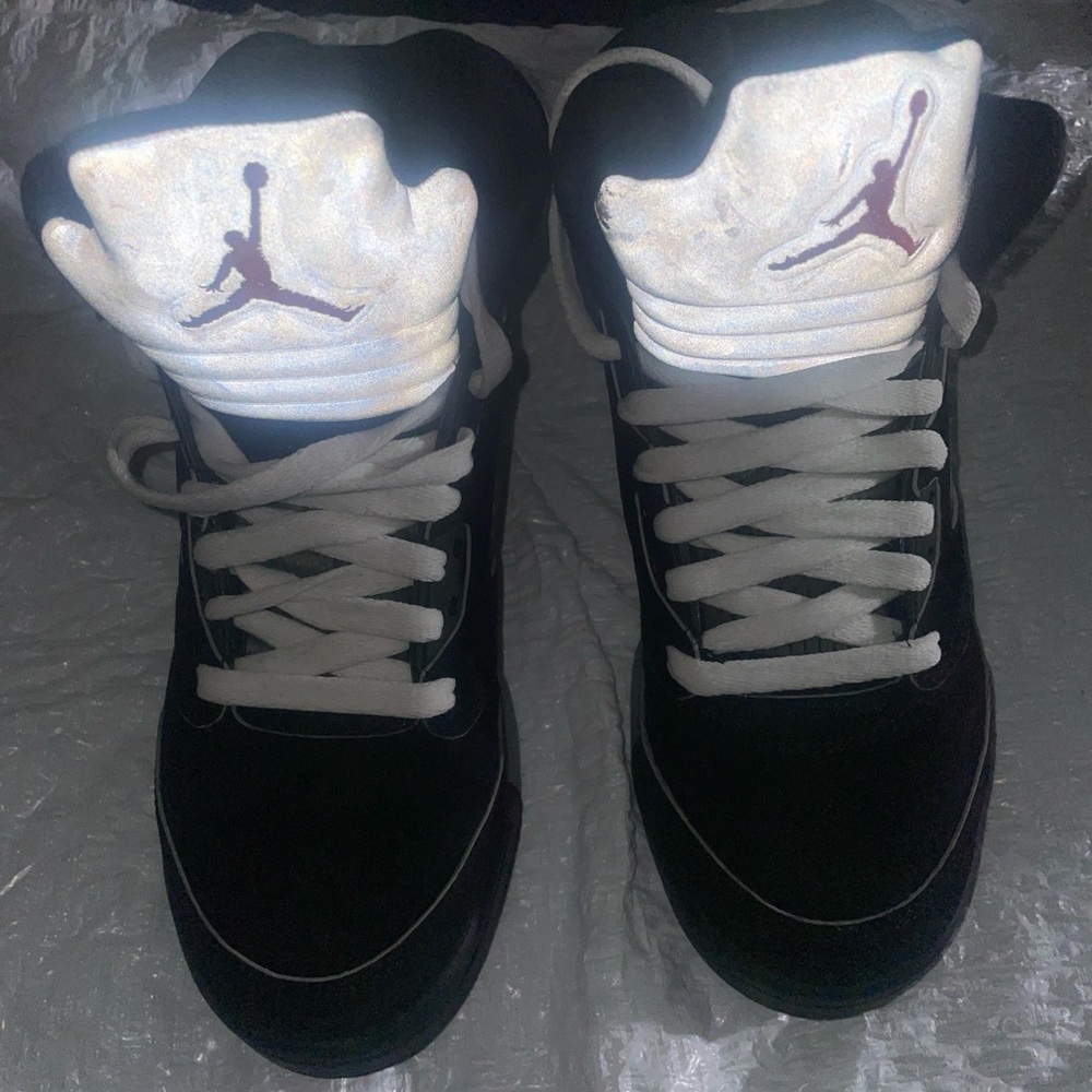 Jordan retro Metallic 5s size 4.5y youth